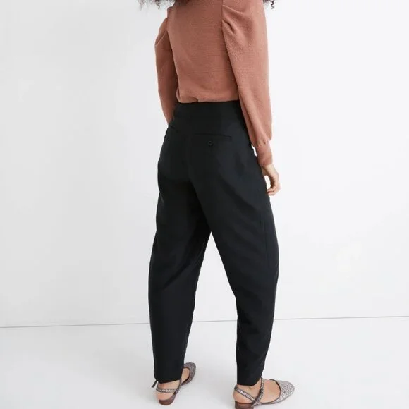 Madewell Side-Button Tapered Crop Pants Style#NC374 Size 4